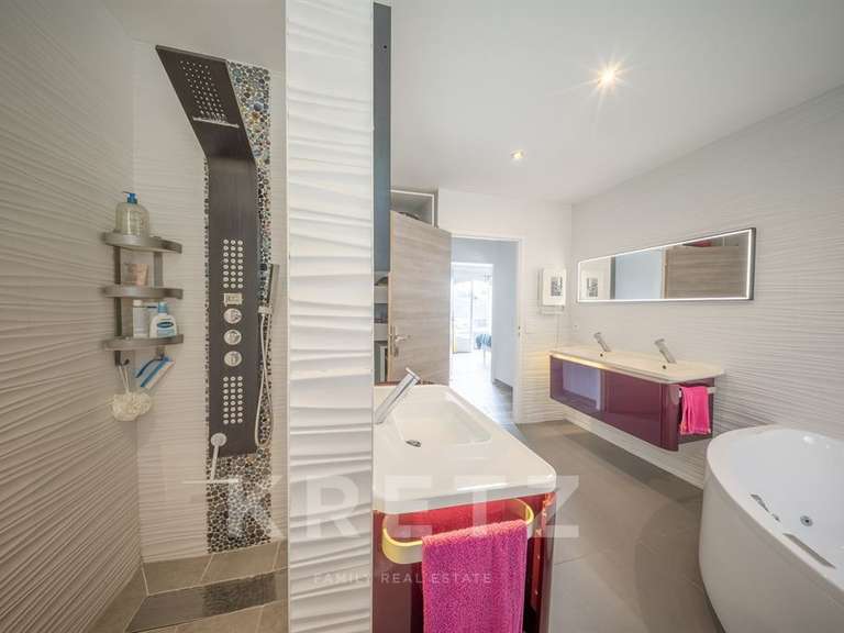 House Gradignan - 5 bedrooms - 260m²