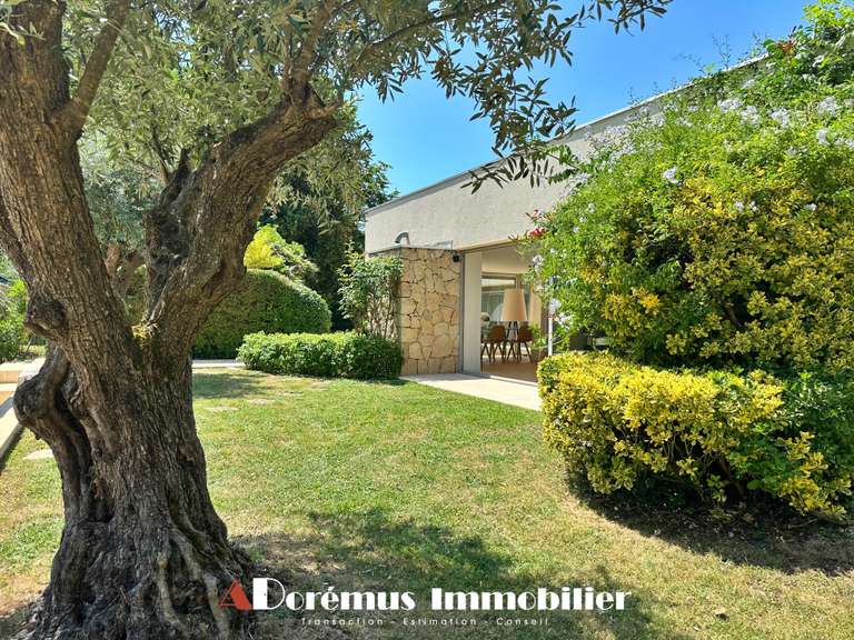 Maison Gradignan - 4 chambres - 270m²