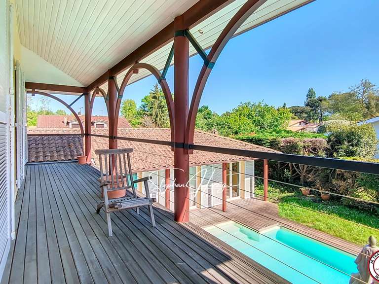 Villa Gradignan - 5 chambres - 200m²