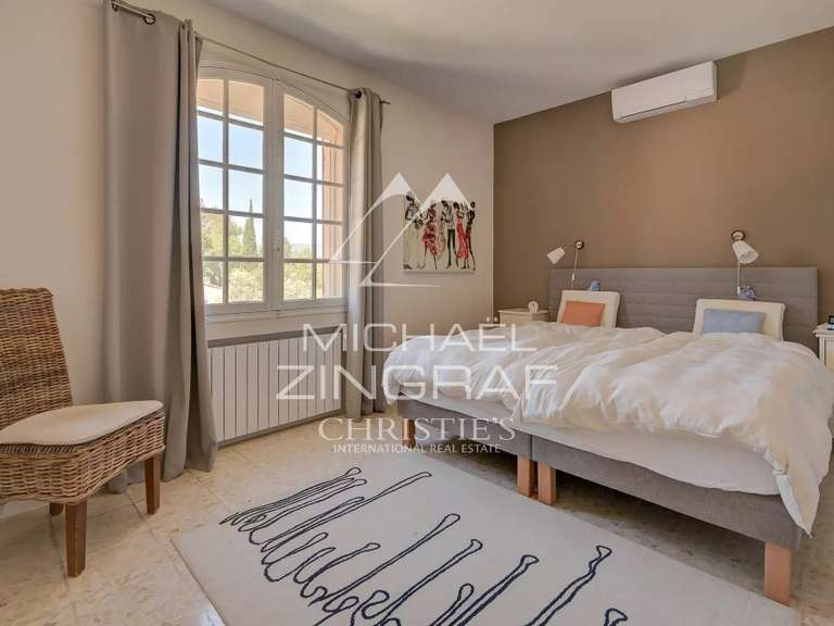 House Grambois - 5 bedrooms - 300m²