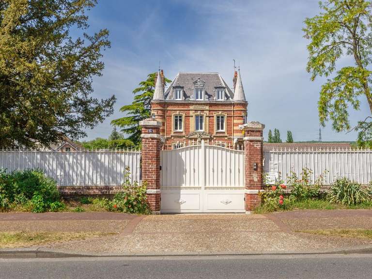 Maison Grand-Couronne - 259m²