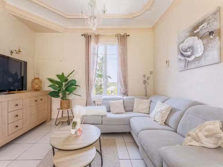 Maison Grand-Couronne - 259m²