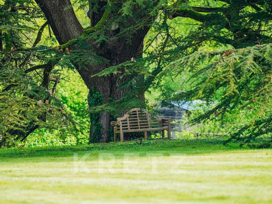 Castle Grandchamps-des-Fontaines