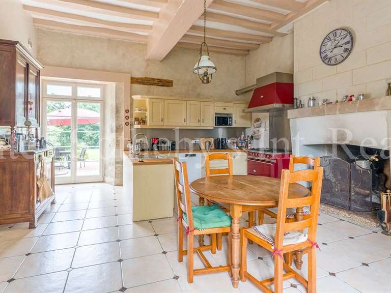Maison Grandchamps-des-Fontaines - 6 chambres - 490m²