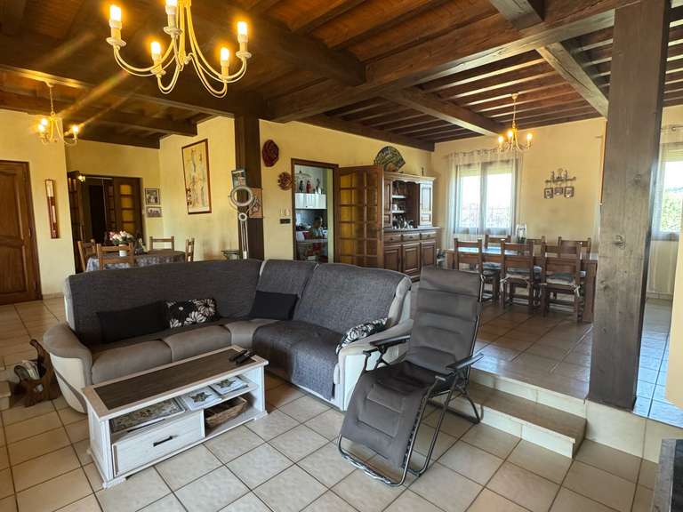 House Granges-les-Beaumont - 4 bedrooms - 190m²