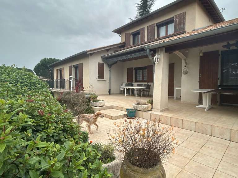 House Granges-les-Beaumont - 4 bedrooms - 190m²
