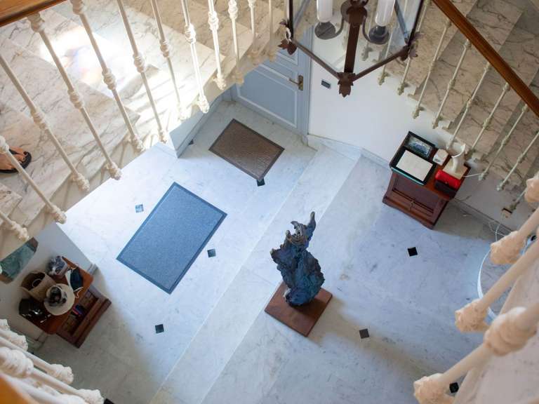 Hôtel particulier Grans - 7 chambres - 496m²