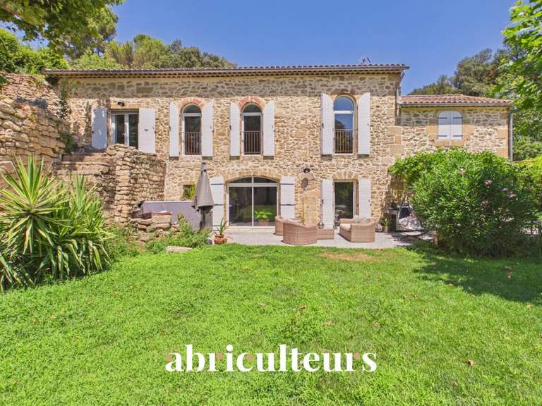 Maison Grans - 3 chambres - 249m²