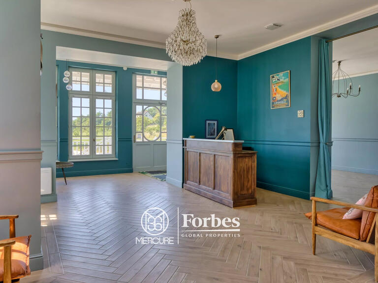 Villa Granville - 6 bedrooms - 900m²
