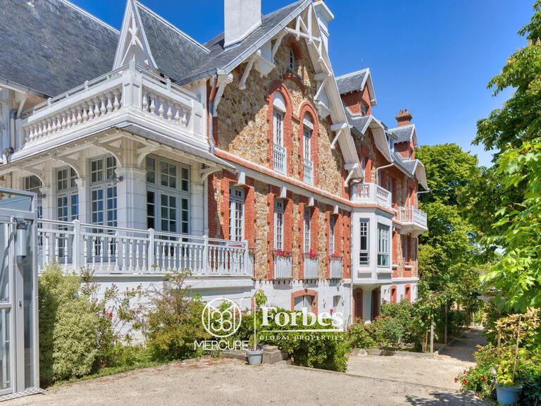 Villa Granville - 6 bedrooms - 900m²