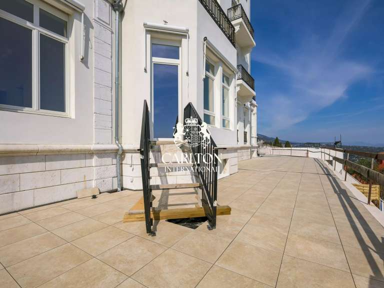 Appartement Grasse - 3 chambres - 123m²