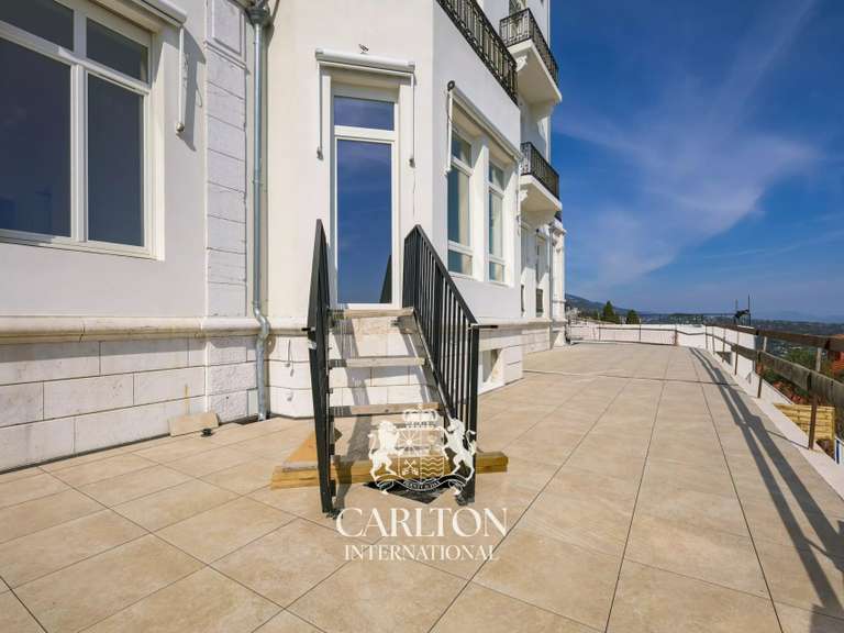 Appartement Grasse - 3 chambres - 123m²