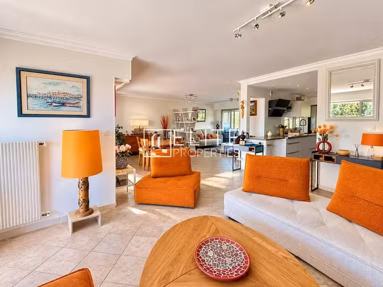 Appartement Grasse - 2 chambres - 138m²