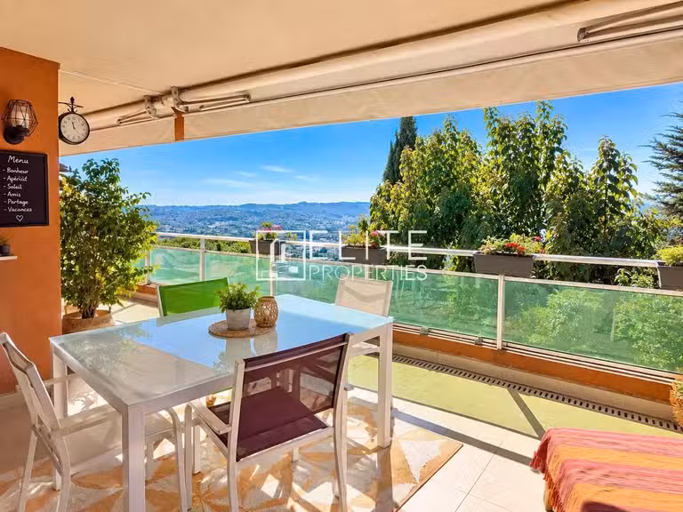 Appartement Grasse - 2 chambres - 138m²