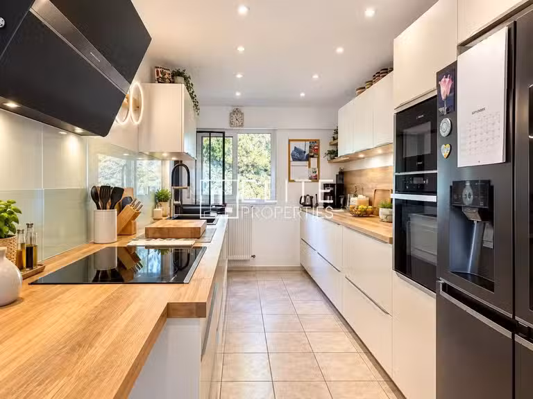 Appartement Grasse - 2 chambres - 138m²