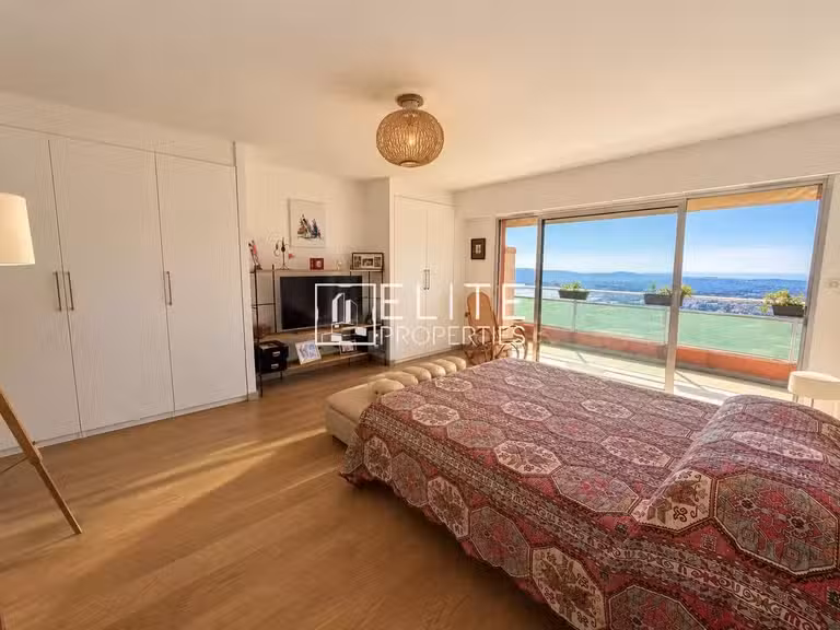 Appartement Grasse - 2 chambres - 138m²