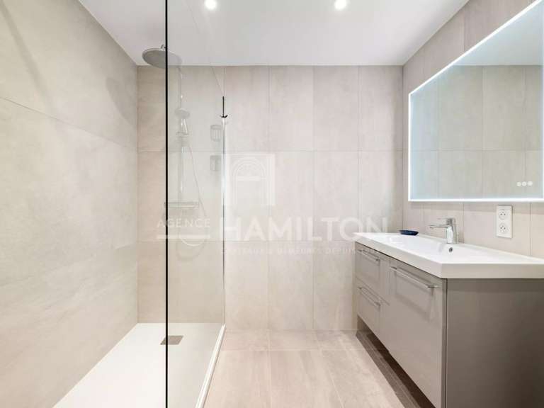 Apartment Grasse - 2 bedrooms - 138m²