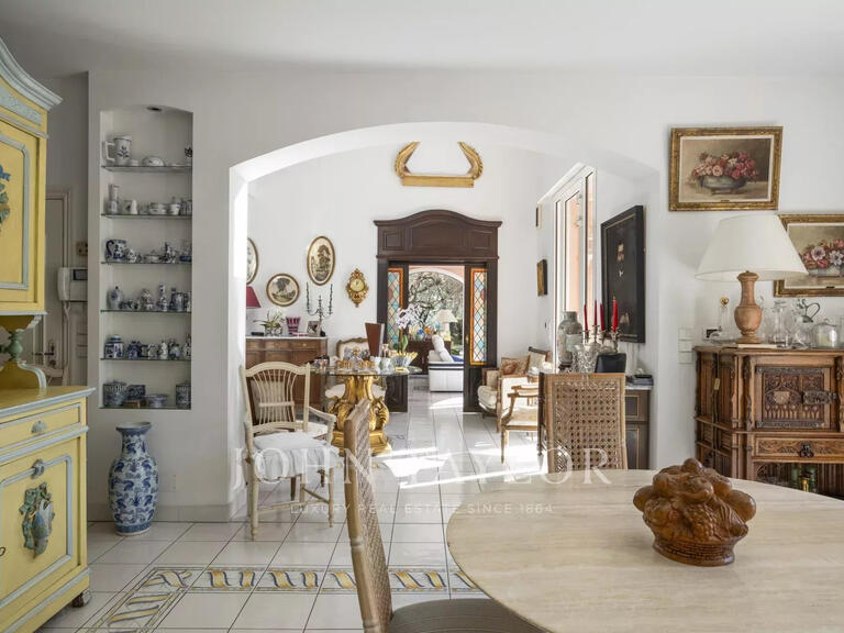 Maison Grasse - 4 chambres - 304m²