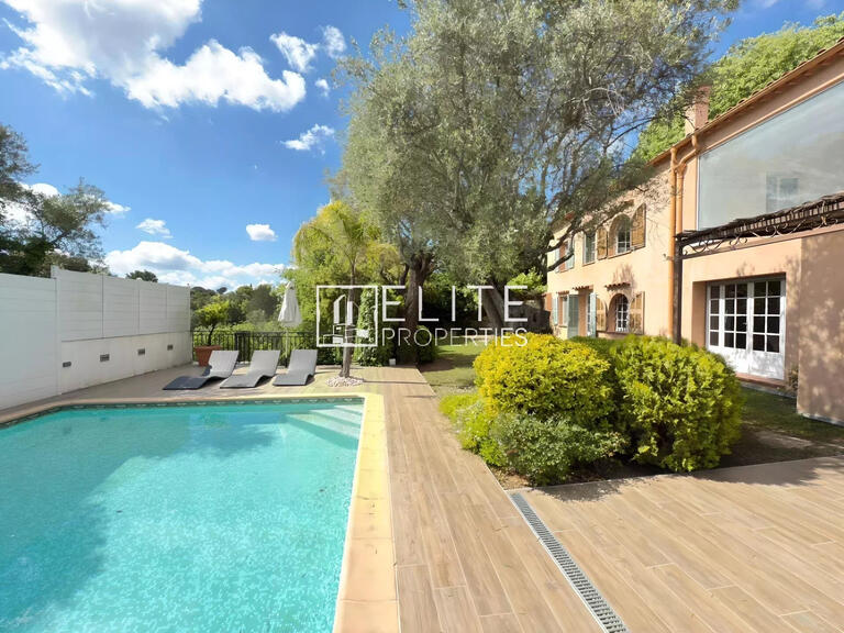 Maison Grasse - 4 chambres - 200m²
