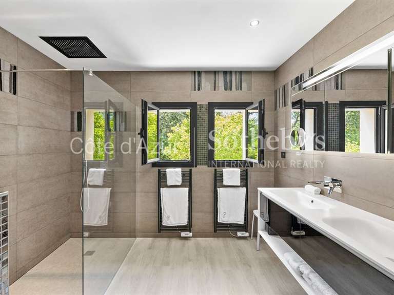 House Grasse - 5 bedrooms - 245m²