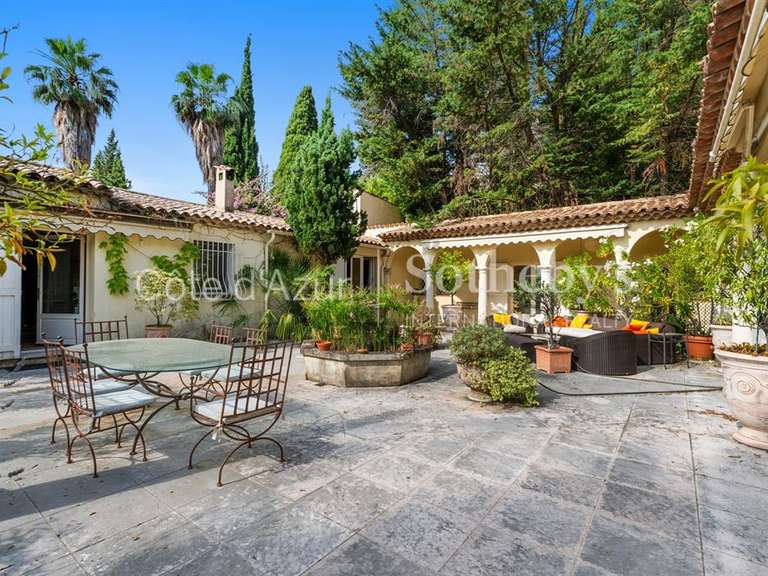 House Grasse - 5 bedrooms - 320m²