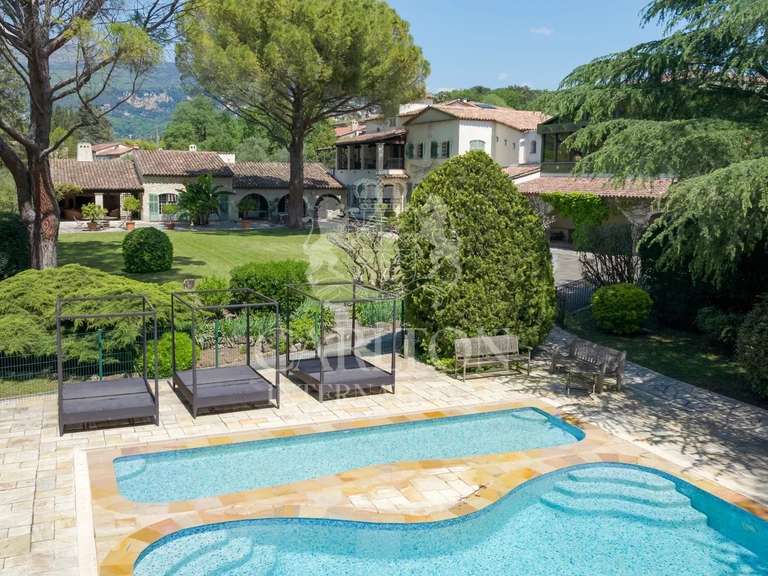 Maison Grasse - 9 chambres - 863m²