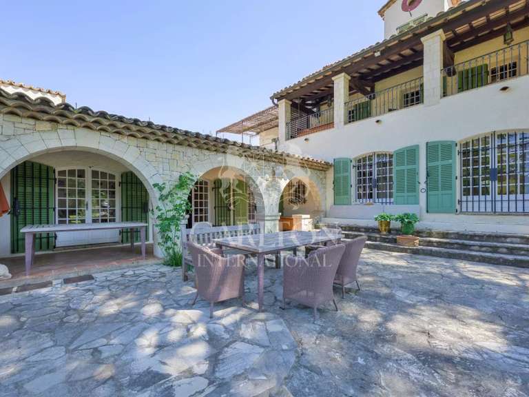 Maison Grasse - 9 chambres - 863m²