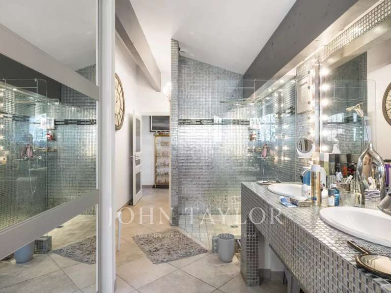 House Grasse - 4 bedrooms - 304m²