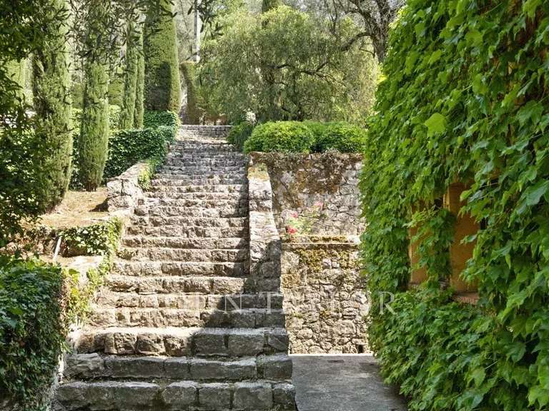 House Grasse - 6 bedrooms - 366m²
