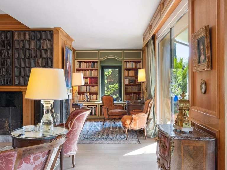 House Grasse - 6 bedrooms - 366m²