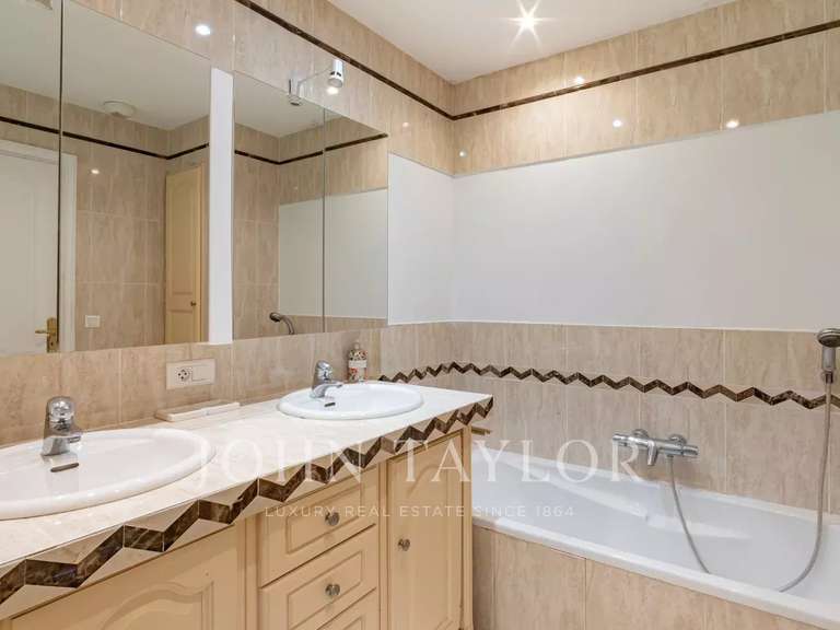 House Grasse - 4 bedrooms - 250m²