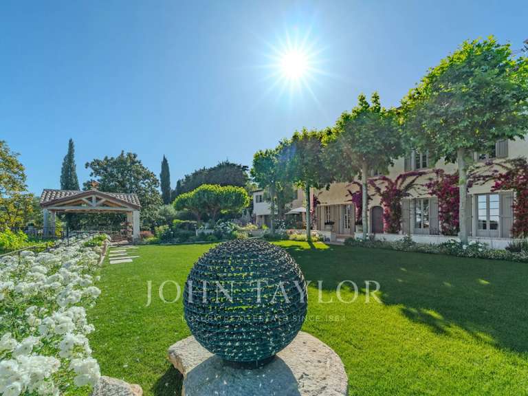 Maison Grasse - 9 chambres - 640m²