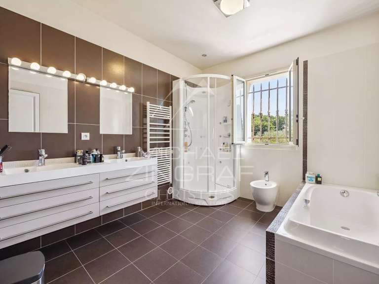 House Grasse - 5 bedrooms - 340m²