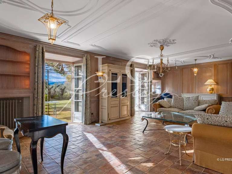 Maison Grasse - 8 chambres - 639m²