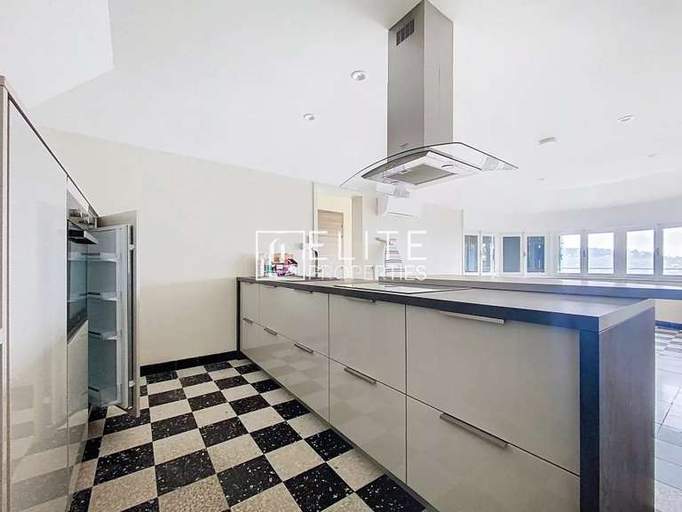 House Grasse - 274m²