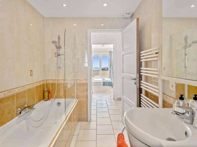 Maison Grasse - 5 chambres - 198m²