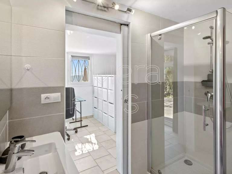 Maison Grasse - 5 chambres - 198m²