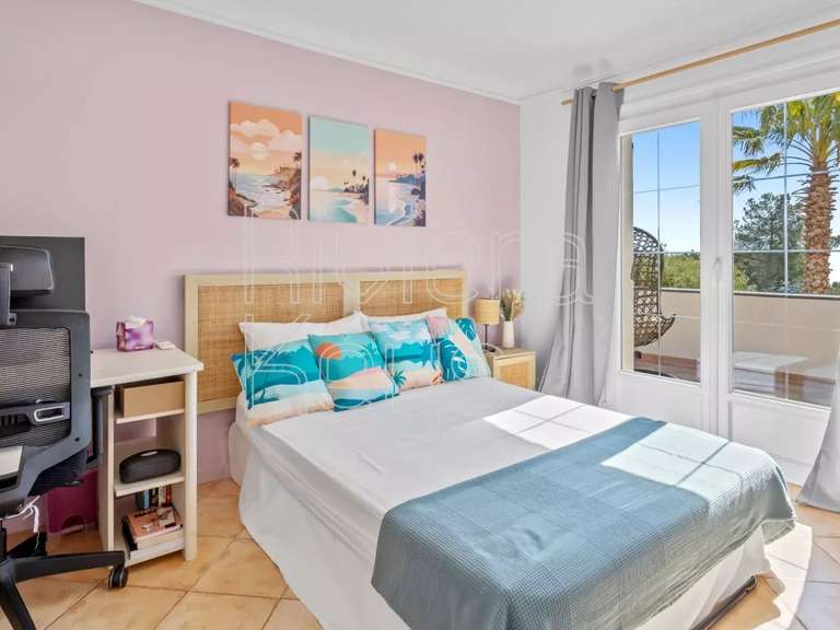 Maison Grasse - 5 chambres - 198m²