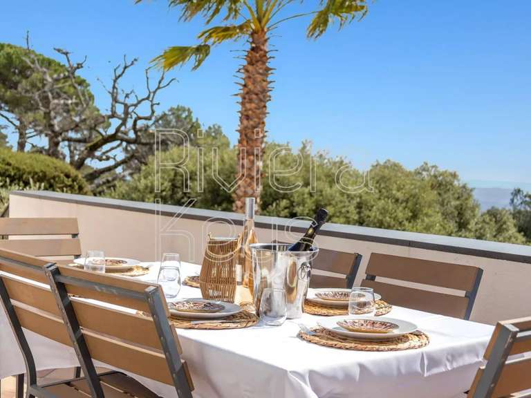 Maison Grasse - 5 chambres - 198m²