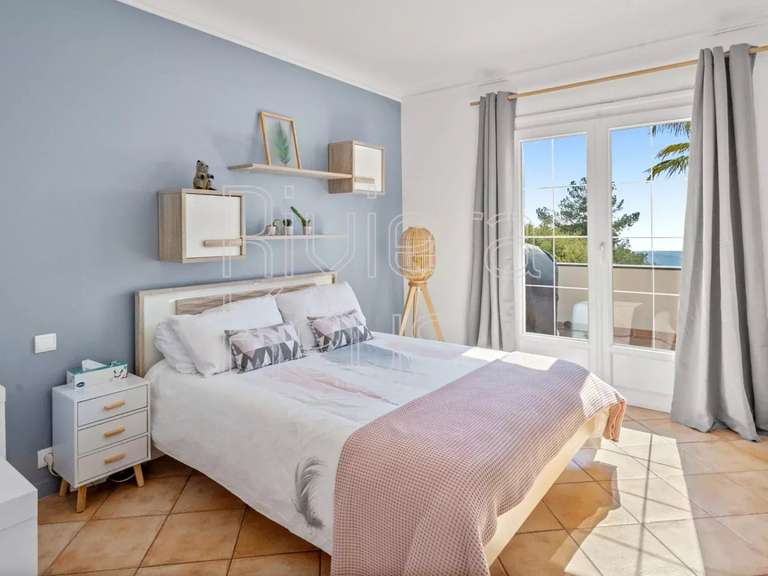 Maison Grasse - 5 chambres - 198m²