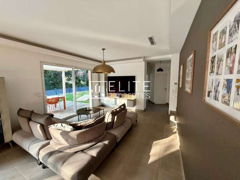 Maison Grasse - 4 chambres - 126m²