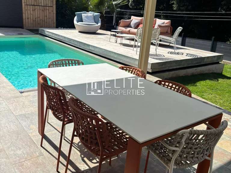 Maison Grasse - 4 chambres - 126m²