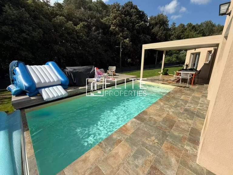 Maison Grasse - 4 chambres - 126m²