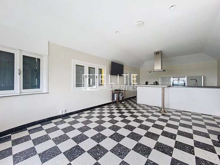 Maison Grasse - 274m²