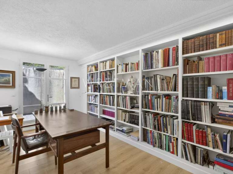 Maison Grasse - 5 chambres - 353m²