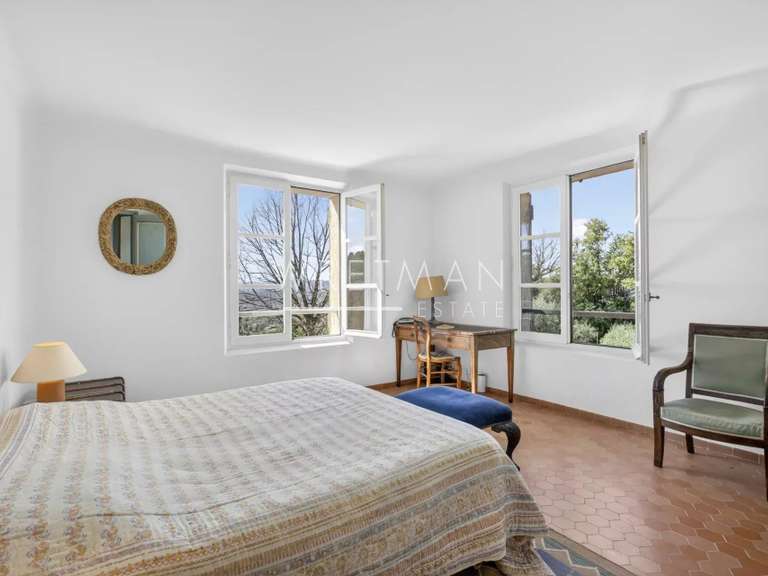 Maison Grasse - 5 chambres - 353m²