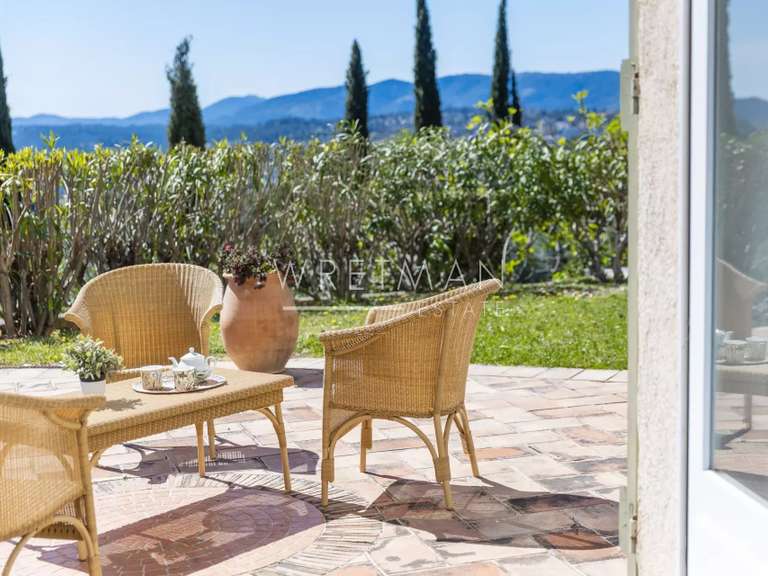 Maison Grasse - 5 chambres - 353m²