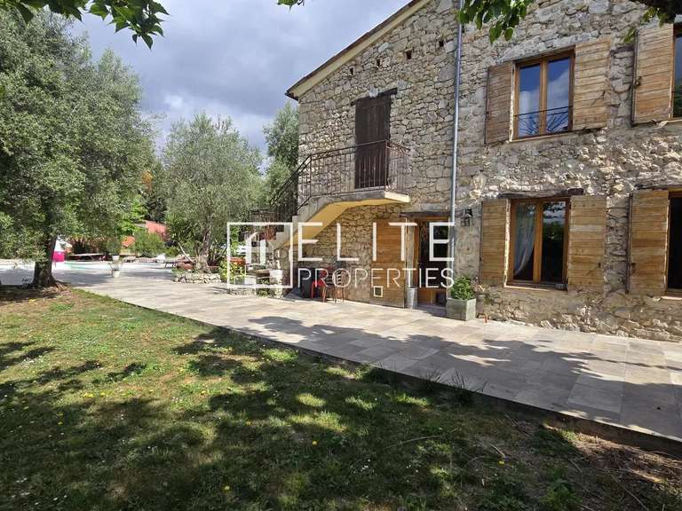 House Grasse - 5 bedrooms - 233m²