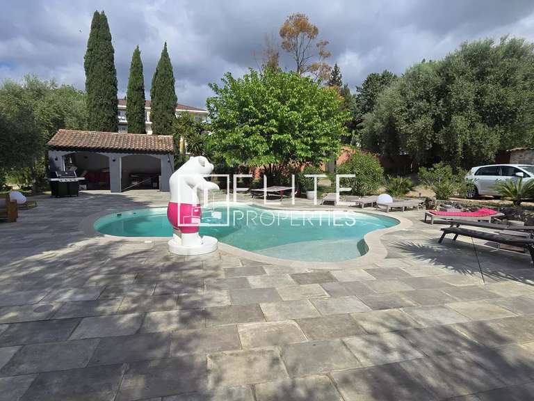 House Grasse - 5 bedrooms - 233m²
