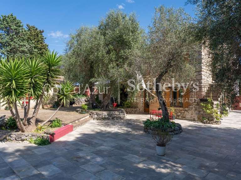 Maison Grasse - 3 chambres - 213m²